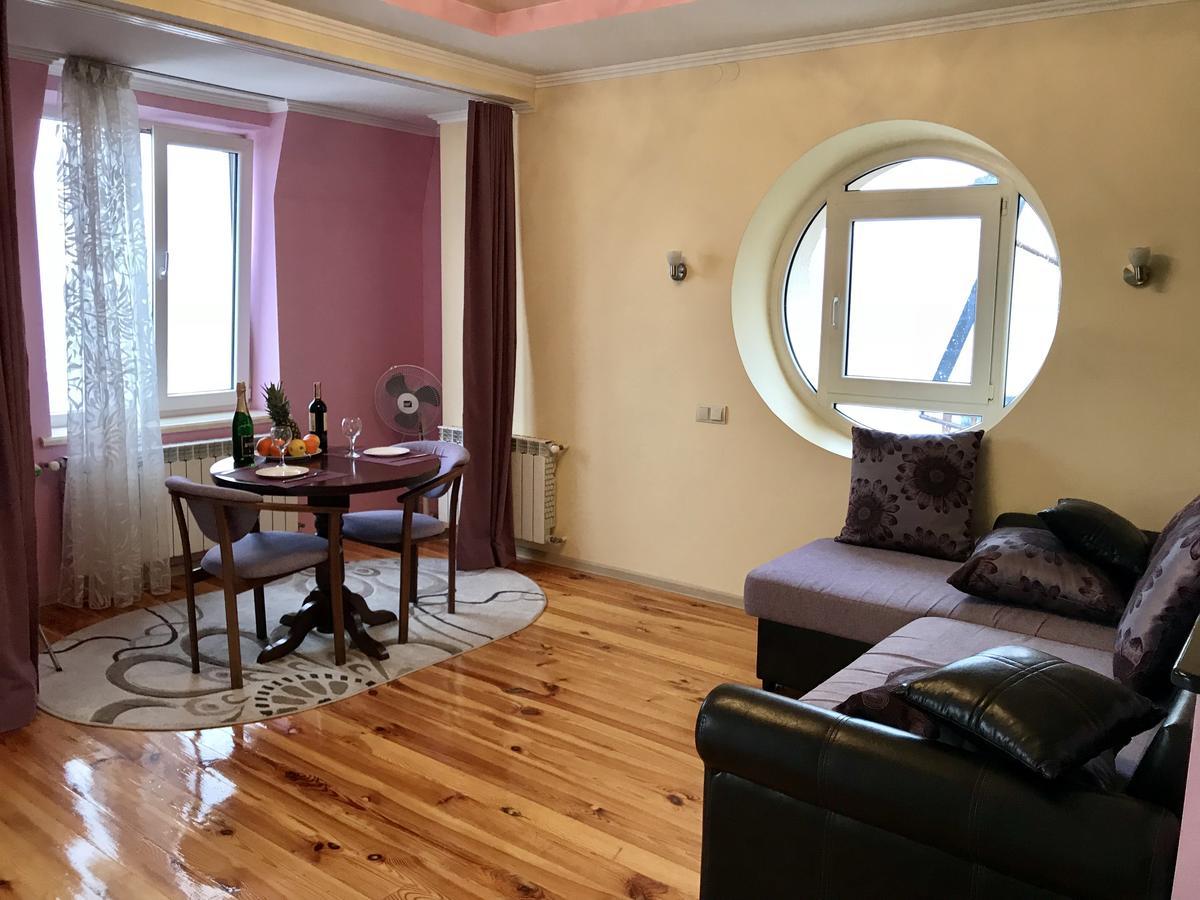 Apartments In The Center Truskavets Exterior foto